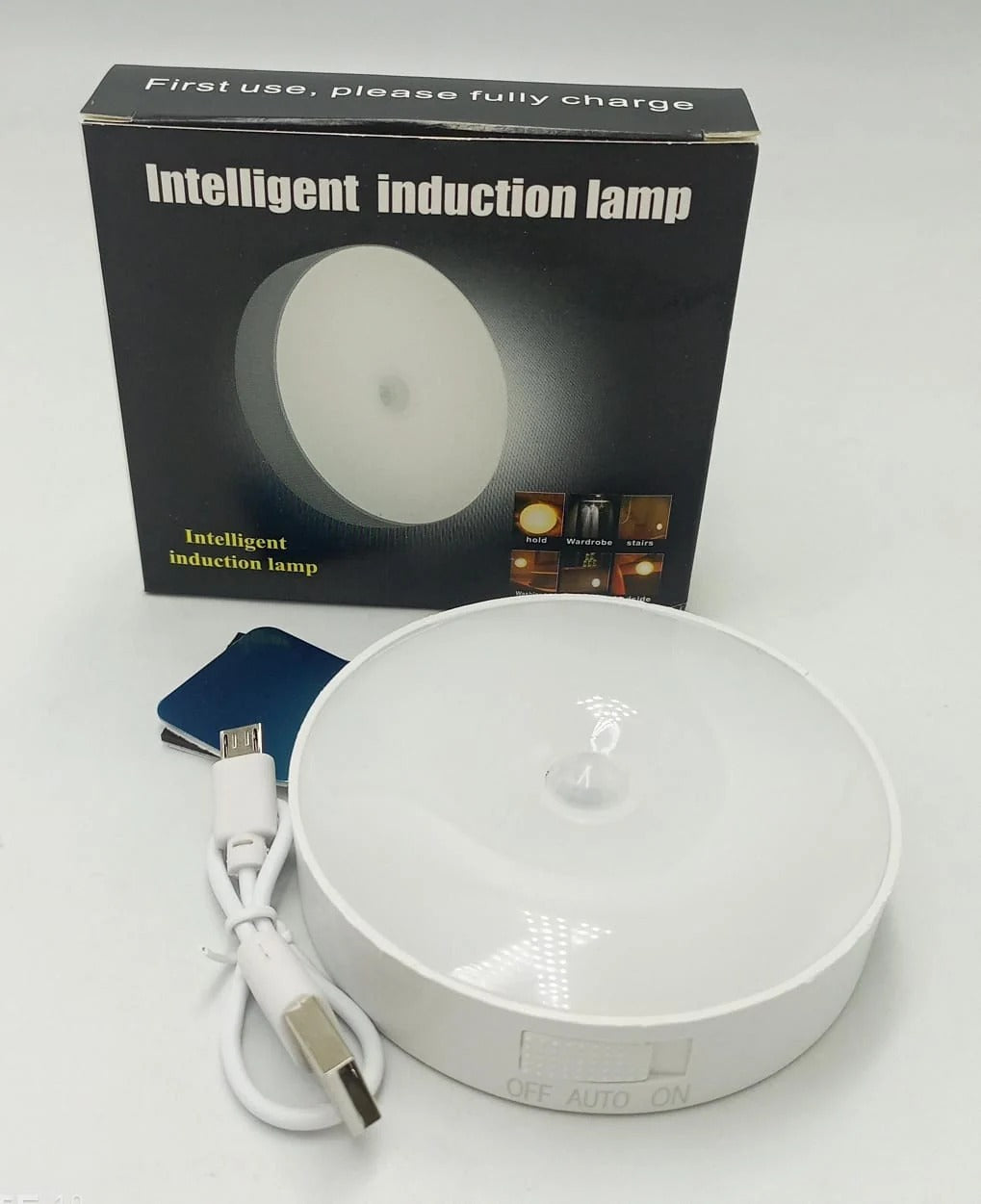 Motion Sensor LED Night Light | مصباح ليلي LED بحساس حركة
